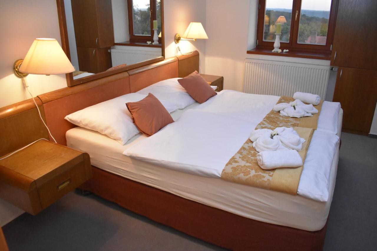 Hotel Restaurant Na Statku Náměšť nad Oslavou Dış mekan fotoğraf